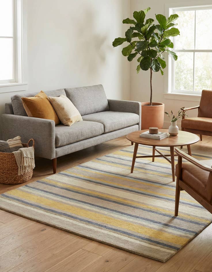 Detail image of 4' x 5' 6 Luna Wool Rug