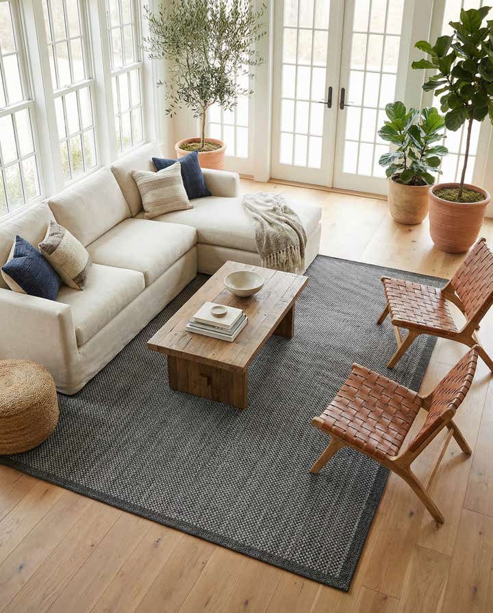 9' x 12' Easy-Clean Border Indoor / Outdoor Rug