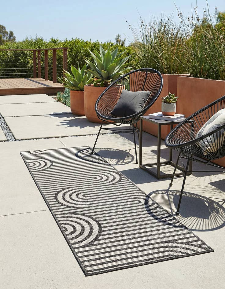 Detail image of 2' x 6' Easy-Clean Modern Indoor / Outdoor Runner Rug