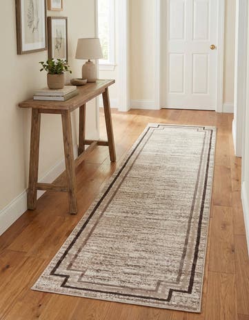2' 7 x 10' Oasis Runner Rug