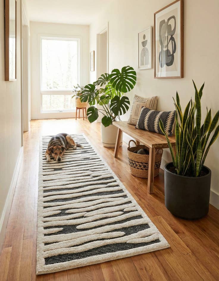 Detail image of 2' 7 x 12' Prismatic Runner Rug