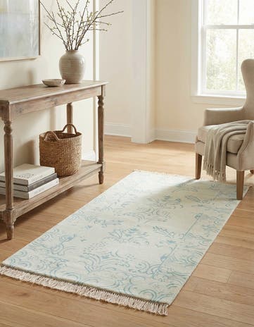 2' 7 x 5' Hand Knotted Darya Wool Rug
