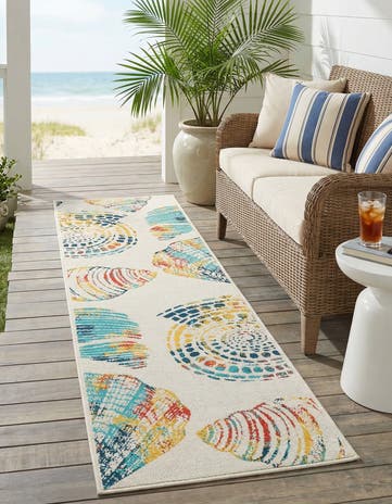 Easy-Clean Coastal Indoor / Outdoor Runner Rug