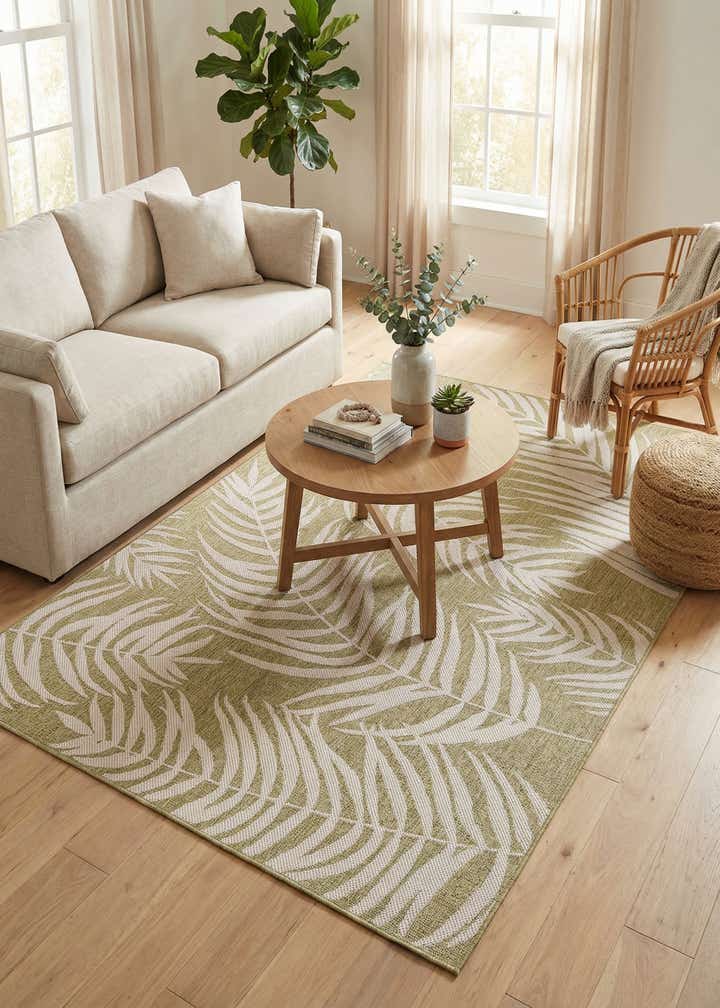 5' 3 x 8' Easy-Clean Botanical Indoor / Outdoor Rug