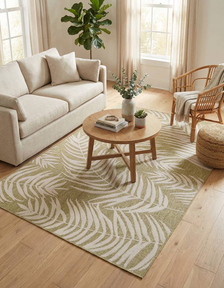 Detail image of 5' 3 x 8' Easy-Clean Botanical Indoor / Outdoor Rug