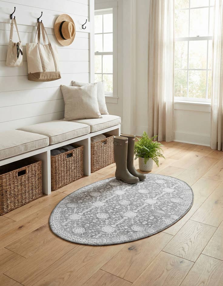 Detail image of 2' x 3' Washable Timeless Oval Rug