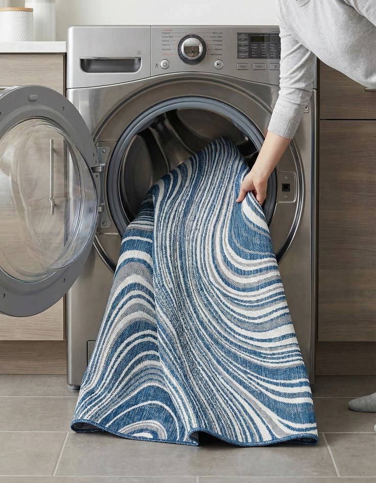 Detail image of  4' x 6'  Washable Modern Indoor / Outdoor Rug