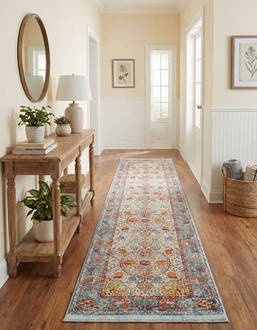 2' 7 x 10' Santiago Runner Rug