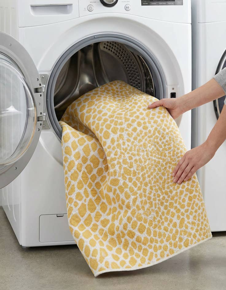 Detail image of 6' x 9'  Washable Jill Zarin Cape Town Indoor / Outdoor Rug