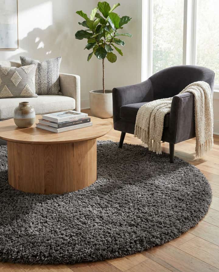7' 10 x 7' 10 Marilyn Monroe™ Shag Round Rug
