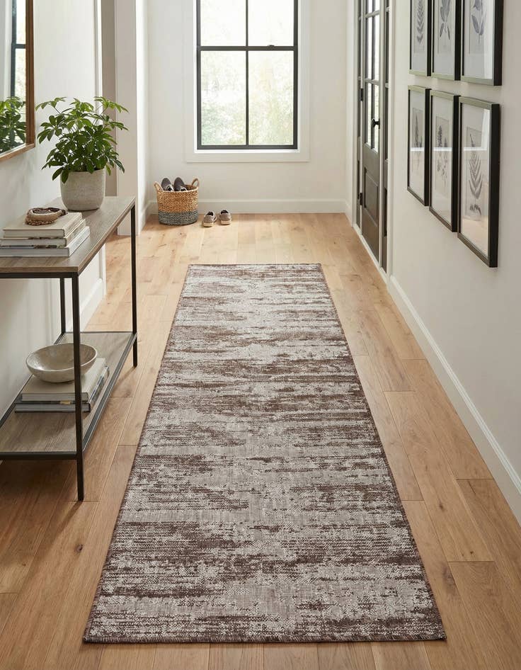 Detail image of 2' 7 x 10'  Washable Modern Indoor / Outdoor Runner Rug