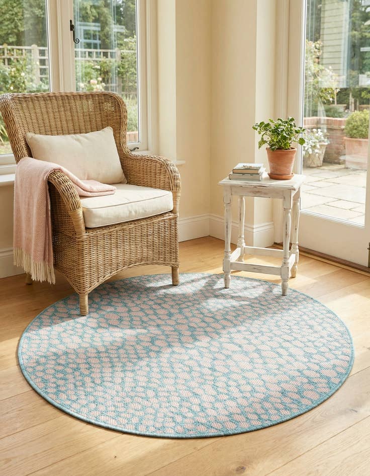 Detail image of 3' x 3'  Washable Jill Zarin Cape Town Indoor / Outdoor Round Rug