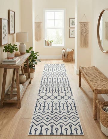 Coastal White Bohemian Trellis Runner Rug
