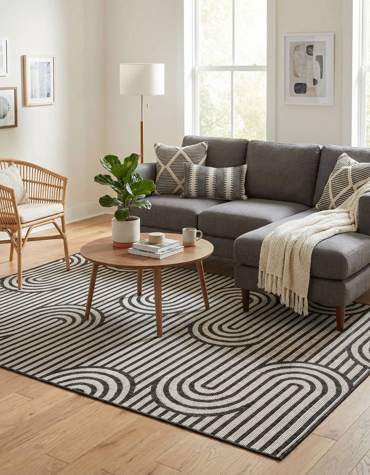 Detail image of 5' 3 x 8' Easy-Clean Modern Indoor / Outdoor Rug