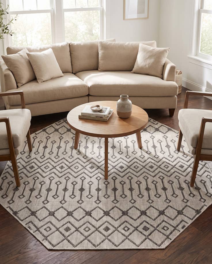 Detail image of 7' 10 x 7' 10 Easy-Clean Trellis Indoor / Outdoor Octagon Rug