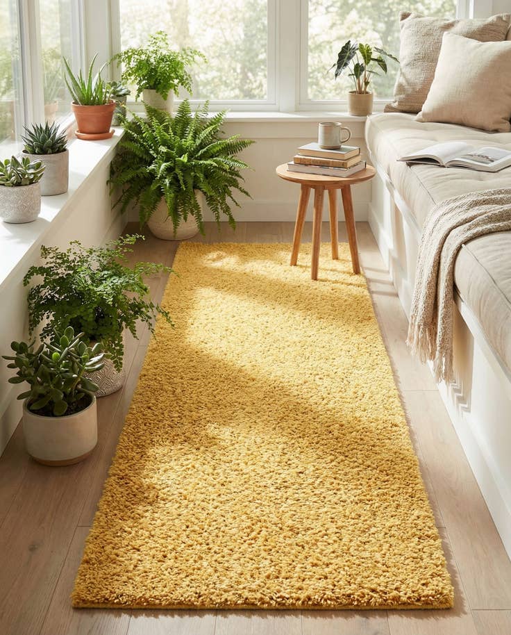 Detail image of 2' x 7' Zermatt Shag Runner Rug