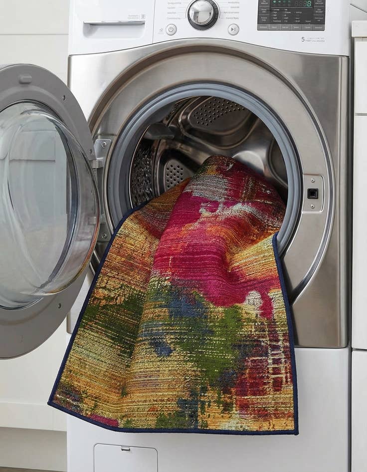 Detail image of 2' 2 x 3'  Washable Modern Indoor / Outdoor Rug