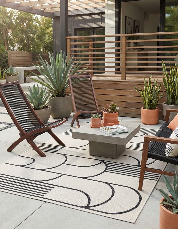 6' x 9' Easy-Clean Modern Indoor / Outdoor...