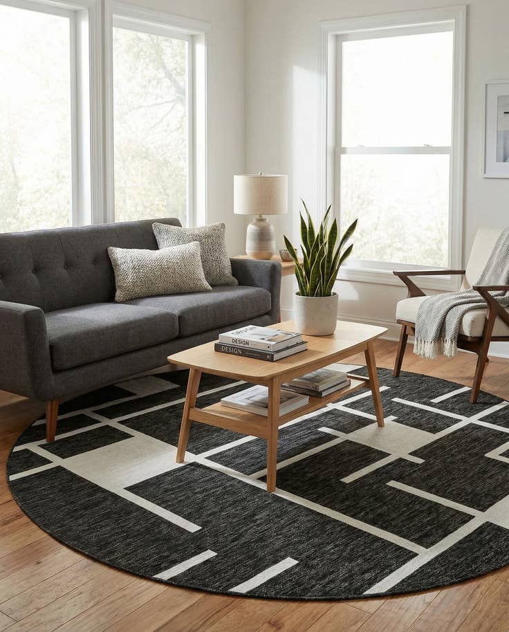 Detail image of 7' 10 x 7' 10 Easy-Clean Modern Indoor / Outdoor Round Rug