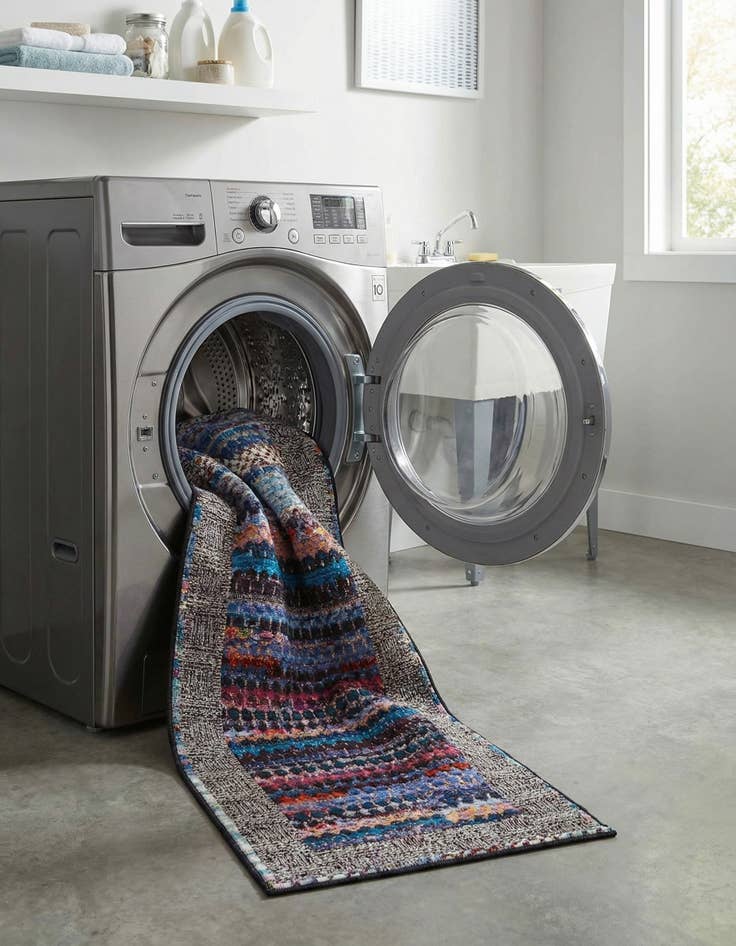 Detail image of  2' x 8'  Washable Modern Indoor / Outdoor Runner Rug