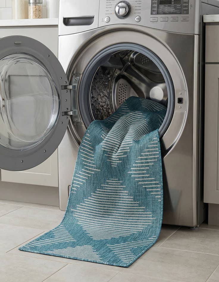 Detail image of  2' x 8'  Washable Modern Indoor / Outdoor Runner Rug