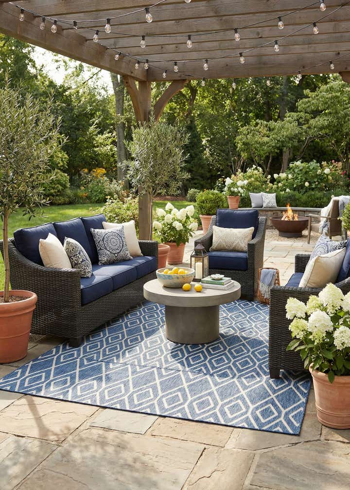 7' x 10' Easy-Clean Jill Zarin Turks and Caicos Indoor / Outdoor Rug