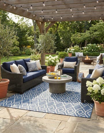 7' x 10' Easy-Clean Jill Zarin Turks and Caicos Indoor / Outdoor Rug