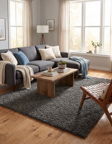 7' 10 x 7' 10 Solid Shag Square Rug