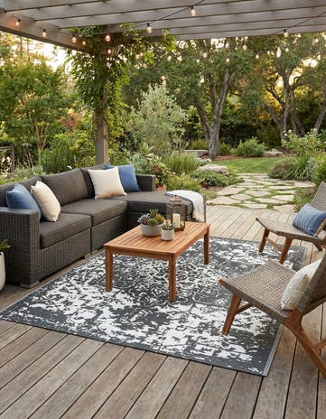 7' 10 x 10' Easy-Clean Vista Breeze Indoor / Outdoor Rug