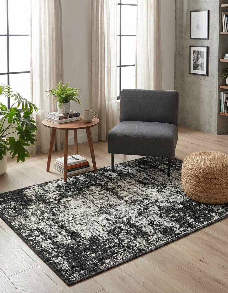 Detail image of  2' x 3'  Washable Modern Indoor / Outdoor Rug