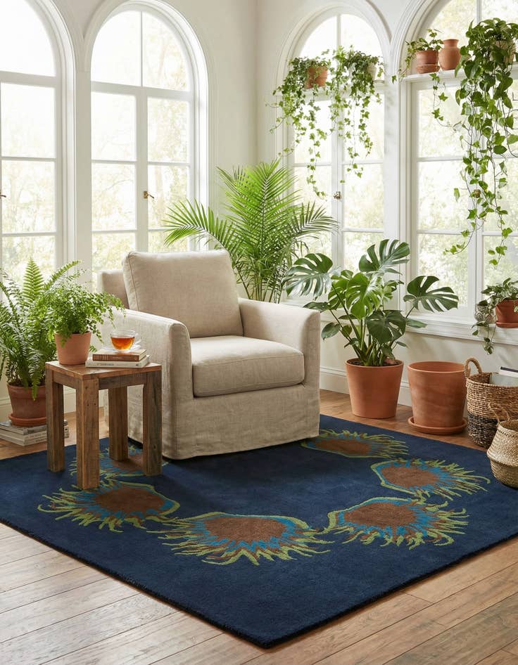 Detail image of 7' 5 x 7' 7 Luna Square Rug