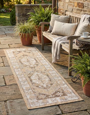 Natural Easy-Clean Traditional Indoor / Outdoor Runner Rug