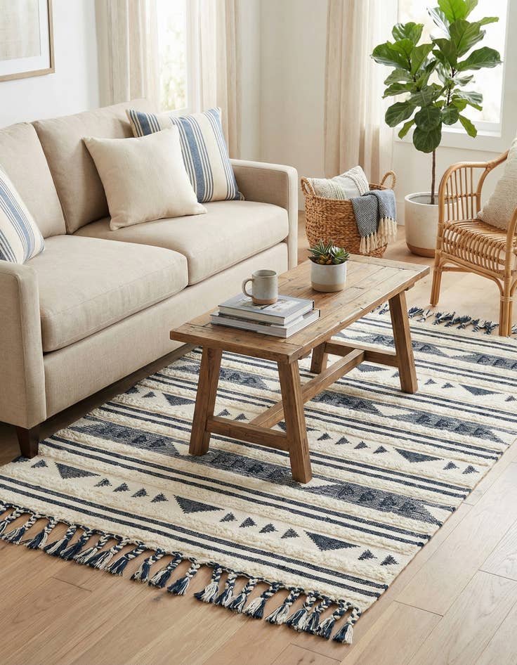 Detail image of  5' 1 x 8'  Hand Woven Arizona Wool Rug