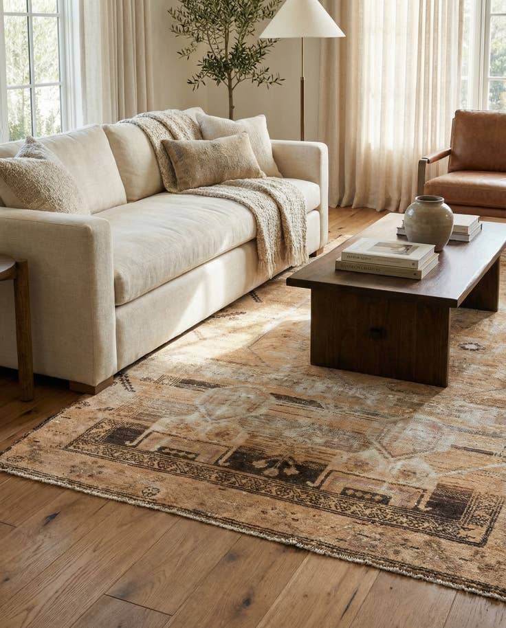 Detail image of 4' 6 x 8' 5 Hand Knotted Ultra Vintage Persian Wool Rug