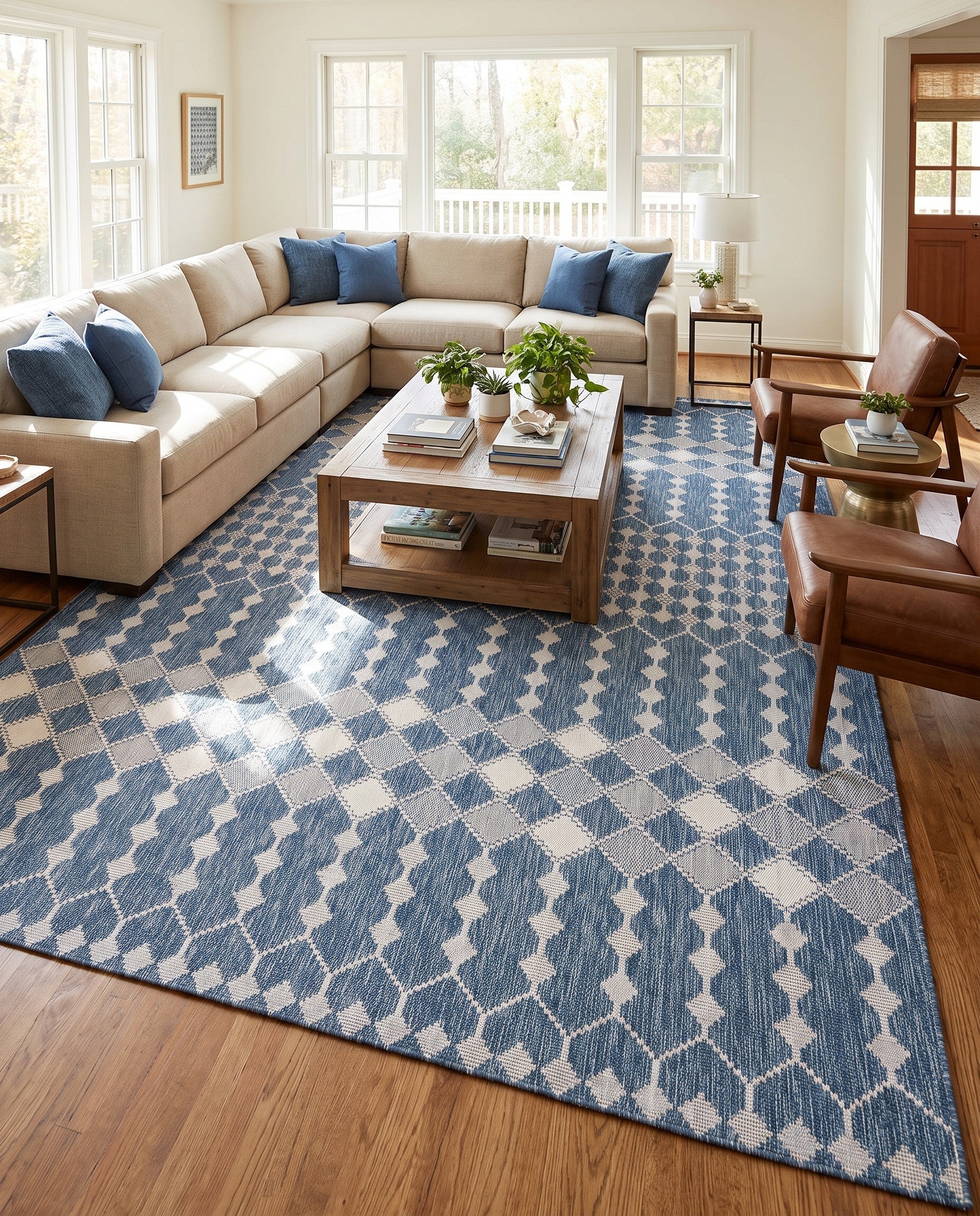 10' x 14' Easy-Clean Lattice Indoor / Outdoor Rug