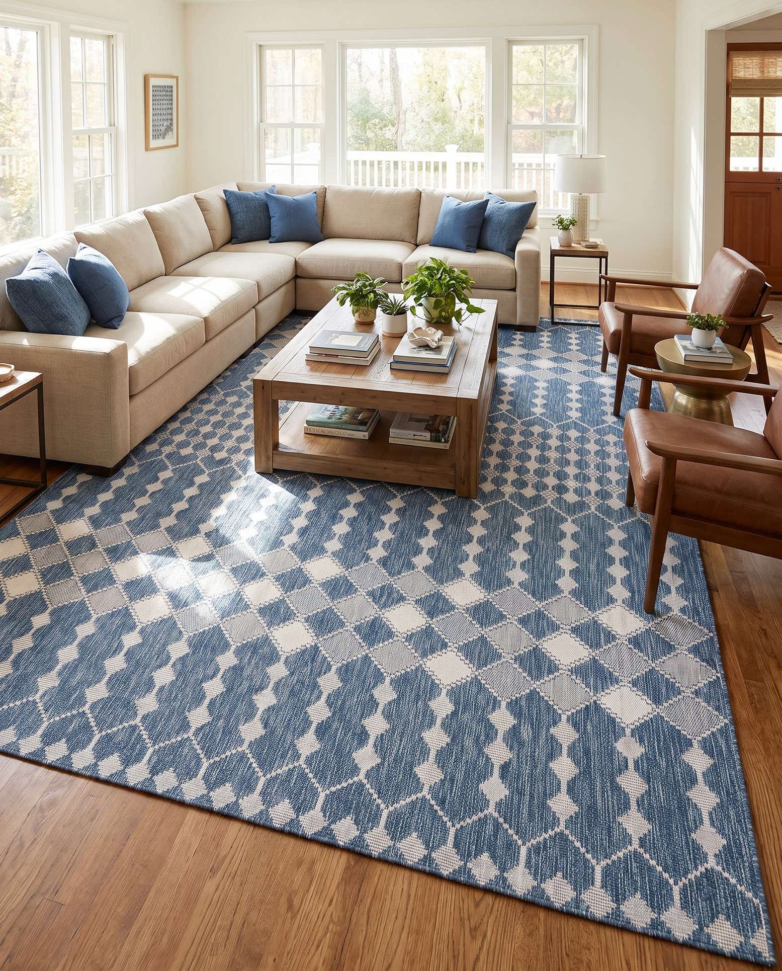 10' x 14' Easy-Clean Trellis Indoor / Outdoor Rug