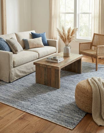 9' x 12' Hand Woven Chindi Chevron Rug