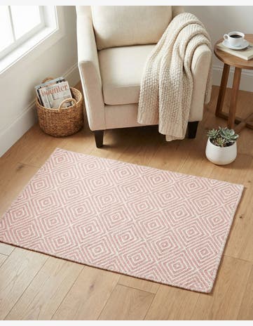 Pink Hand Woven Geo Trellis Flatweave Rug