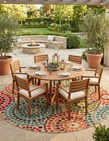 10' x 10' Easy-Clean Modern Indoor / Outdoor Round Rug