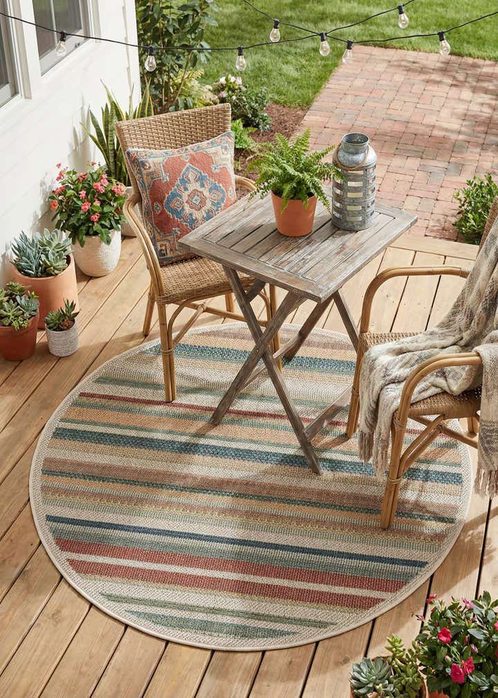 4' x 4' Easy-Clean Baja Indoor / Outdoor Round Rug