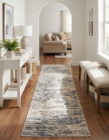 2' 7 x 10' Oasis Runner Rug