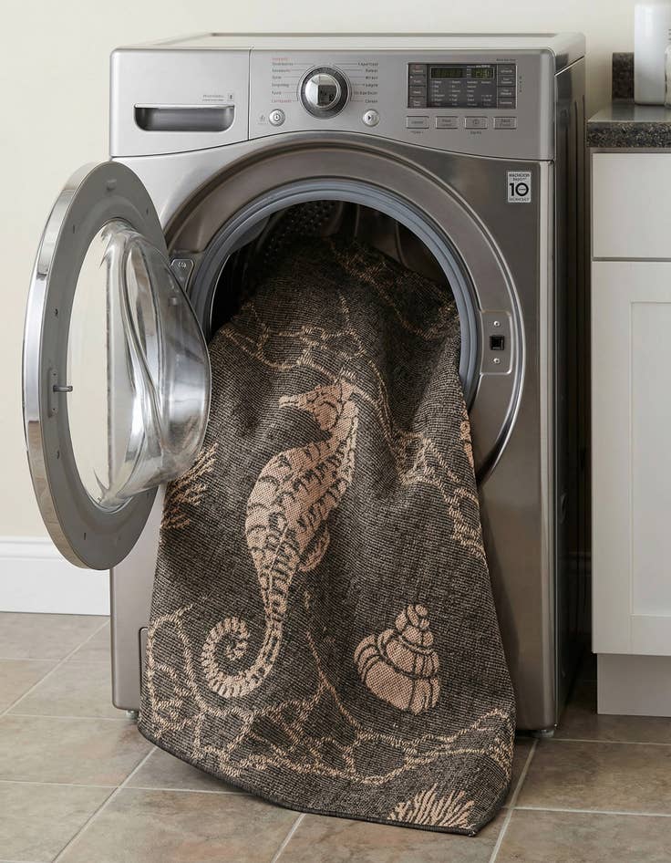 Detail image of 5' 3 x 8'  Washable Coastal Indoor / Outdoor Rug