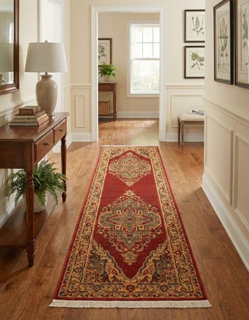 2' 7 x 10' Sara Runner Rug