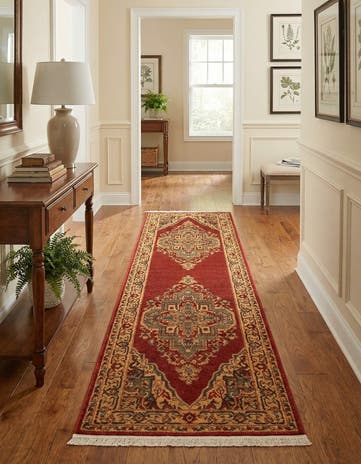 2' 7 x 10' Sara Runner Rug