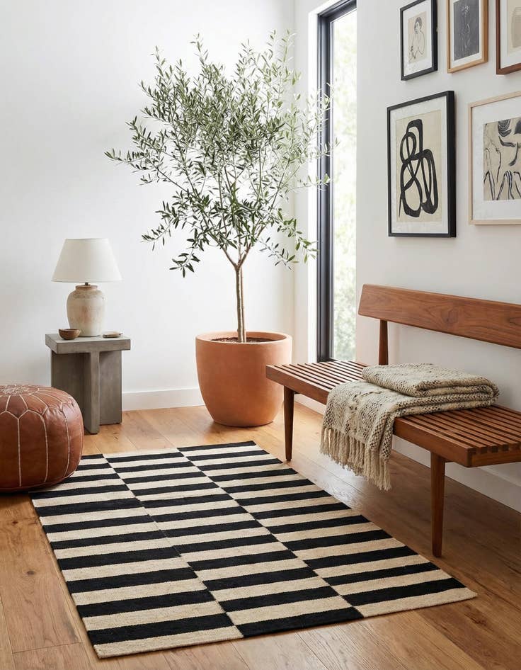 Detail image of 3' 4 x 4' 10  Hand Woven Kilim Modern Wool Rug