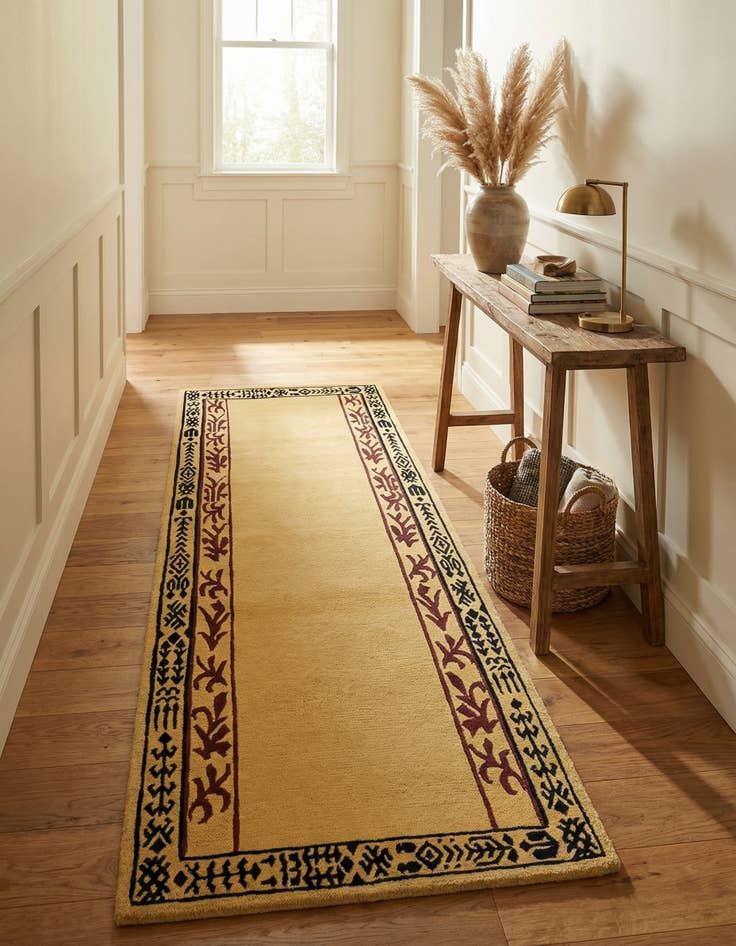 Detail image of  2' 4 x 4' 2  Hand Knotted Darya Wool Rug