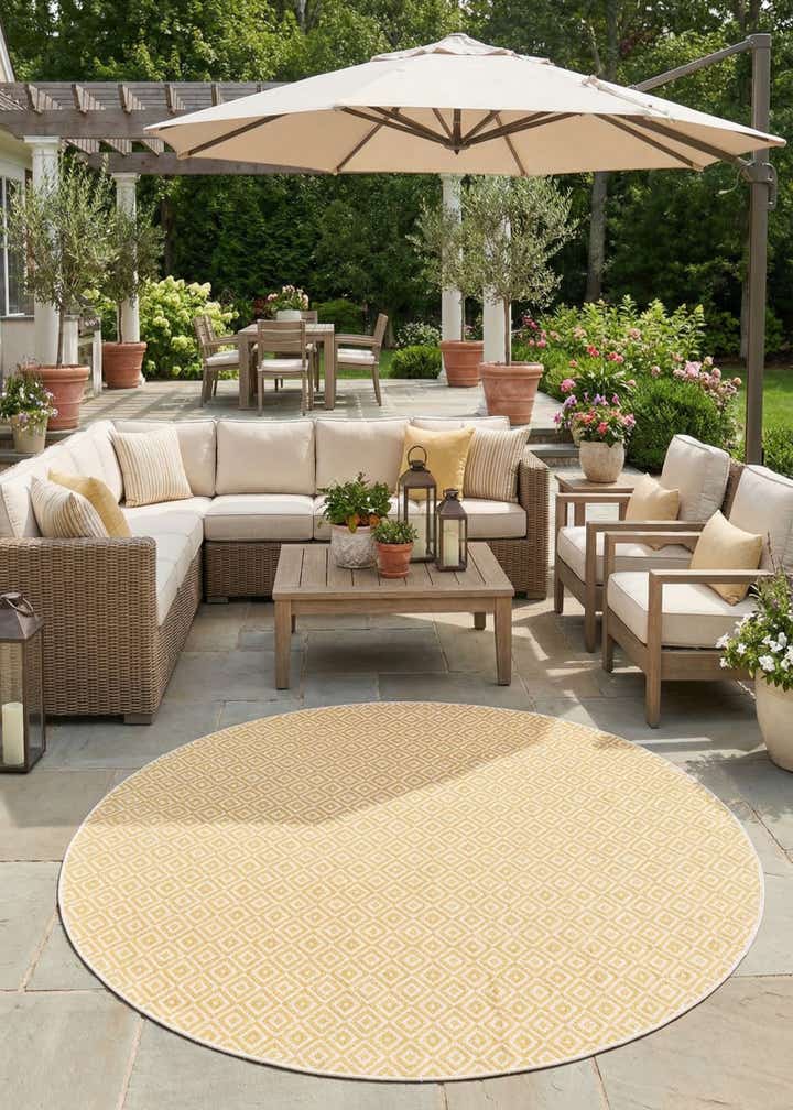 10' 8 x 10' 8 Easy-Clean Jill Zarin Costa Rica Indoor / Outdoor Round Rug
