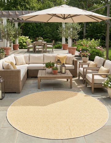 Yellow Ivory Easy-Clean Jill Zarin Costa Rica Indoor / Outdoor Round Rug