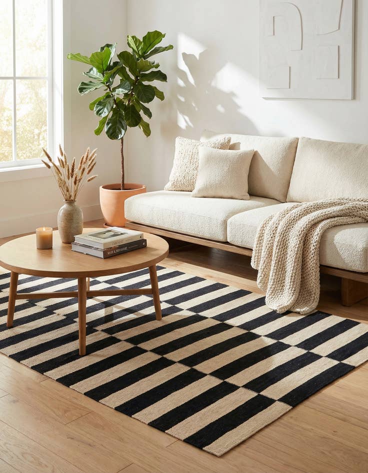 Detail image of 3' 5 x 4' 10  Hand Woven Kilim Modern Wool Rug