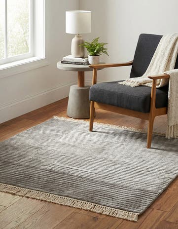 2' 7 x 2' 7 Hand Knotted Darya Wool Square Rug